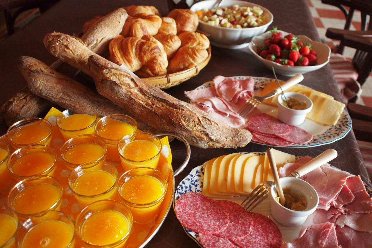Le Couvent De Neuviale Bed & Breakfast Parisot  Exterior photo