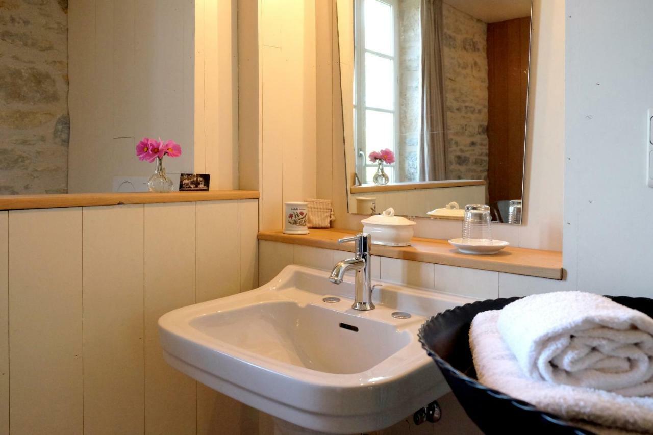 Le Couvent De Neuviale Bed & Breakfast Parisot  Exterior photo